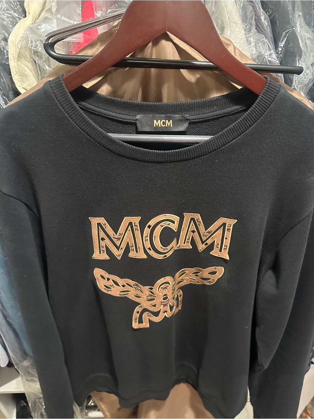 MCM Black Employee Sweatshirt with Gold Logo Motif - Picture 6 of 7